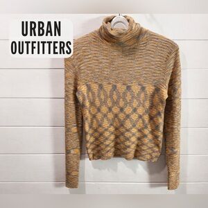 URBAN OUTFITTERS - L - Geometric Turtleneck Top (NWOT)